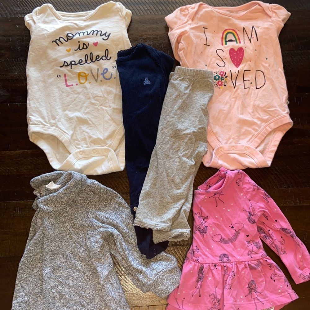 Gap 6-12 month bundle